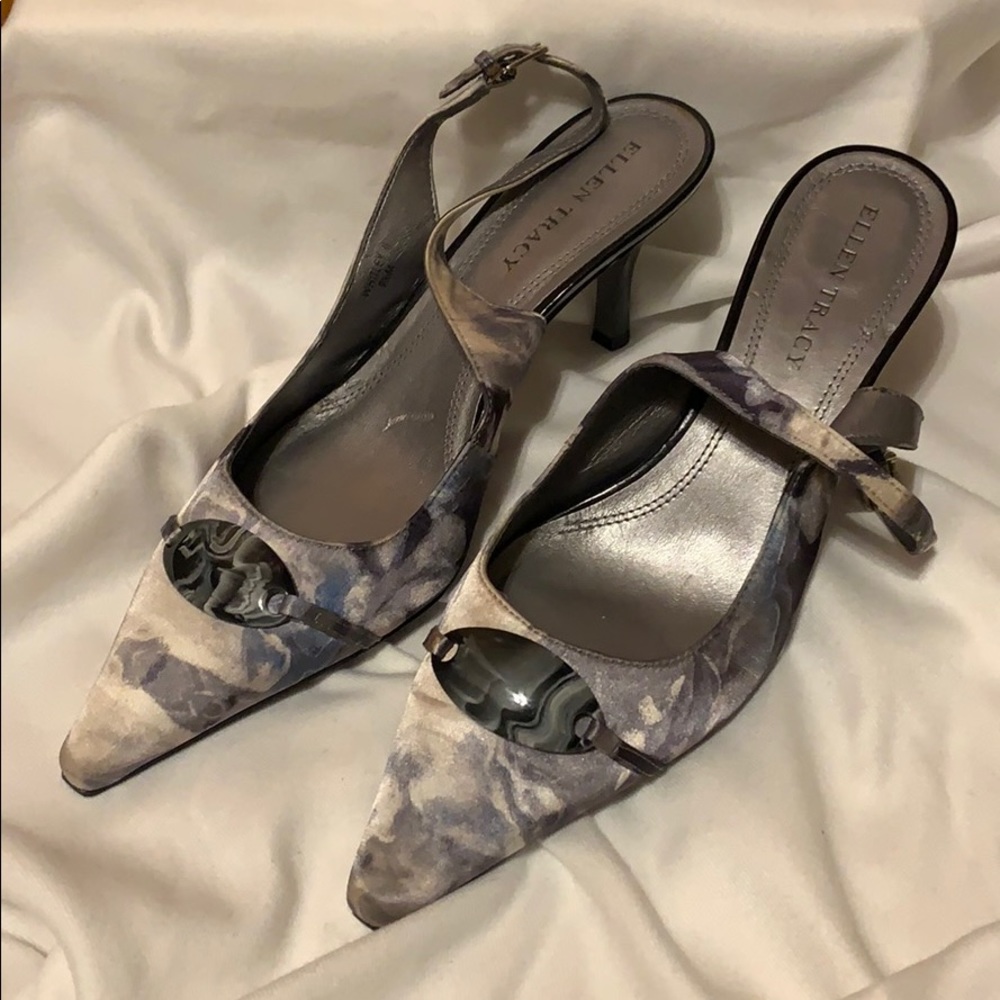 Ellen Tracy Grey Pattern Slingback heels